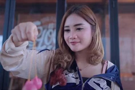 Lirik Lagu Singkong Dan Keju Mala Agatha Tentang Indonesia