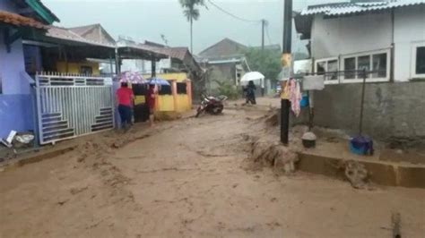 Banjir Bandang Terjang Ciparay Kabupaten Bandung Hujan Deras Air Dari