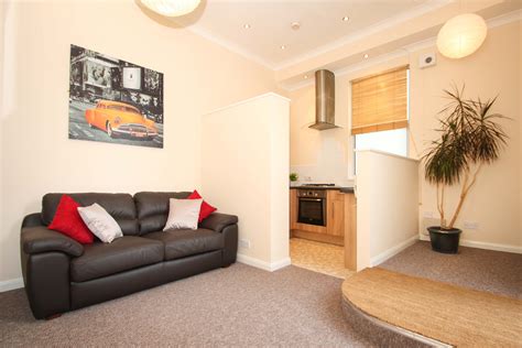 Student 1 bedroom flat in Plymouth. University accommodation.