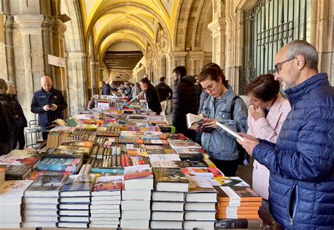 La Feria Municipal Del Libro Antiguo Y De Ocasi N Vuelve A La Plaza