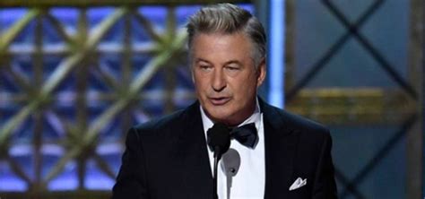 Alec Baldwin Scagionato Per La Morte Di Halyna Hutchins Lo Sparo Sul