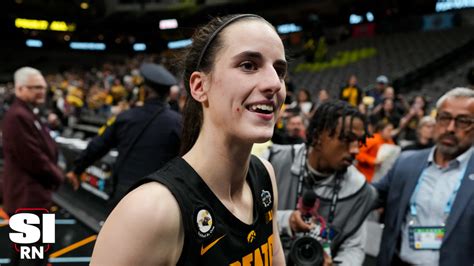 Iowa Upsets South Carolina 77 73 Advances To First Championship Game