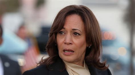 Biden Hang In There Kamala Harris Takes Seconds To Say