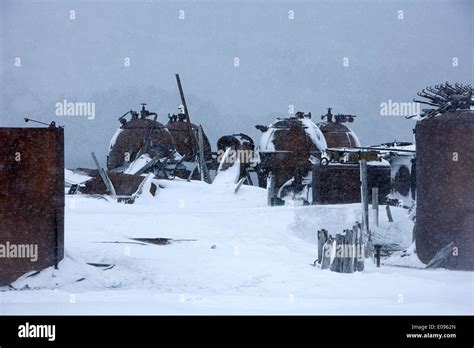 Rusting Old Whale Oil Processing Boiling Tank Equipment At Whalers Bay