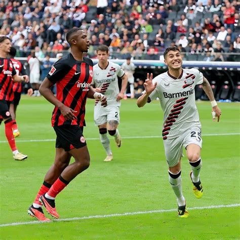 Eintracht Frankfurt Unterliegt Bayer Leverkusen Eine Ecke Aber Zwei