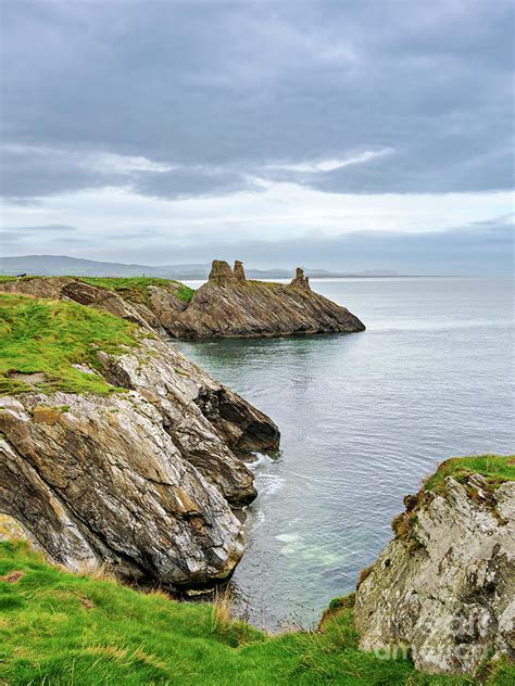 The Black Castle in Wicklow, County Wicklow, Ireland Photograph by ...