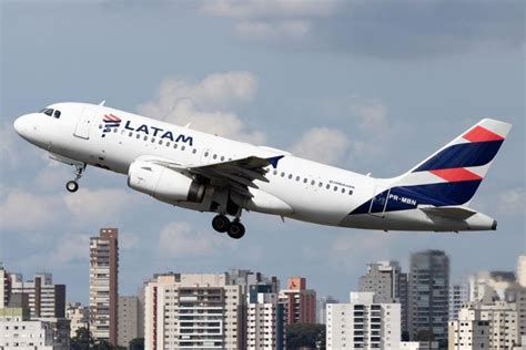 Latam Airlines Elimina El De Pl Sticos De Un Solo Uso En Cabina