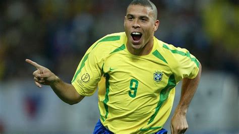 Today is Ronaldo Nazario's birthday and we celebrate it with his best ...