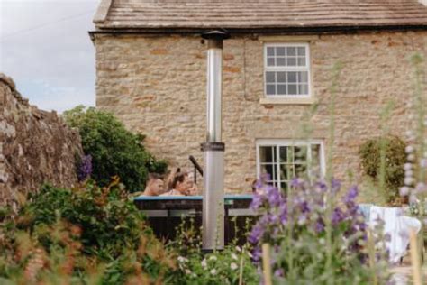 Hire A Hot Tub Kirami