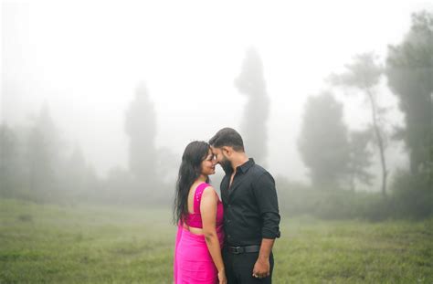 The Naked Eyes Pre Wedding Price Reviews Guwahati Pre Wedding Shoot