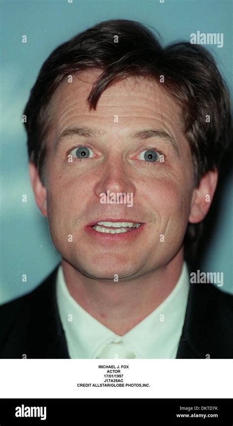 Michael j fox 1997 hi-res stock photography and images - Alamy