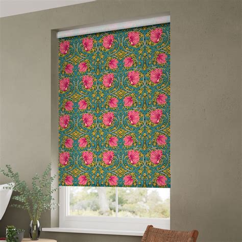 Twist2go William Morris Pimpernel Magenta Roller Blind