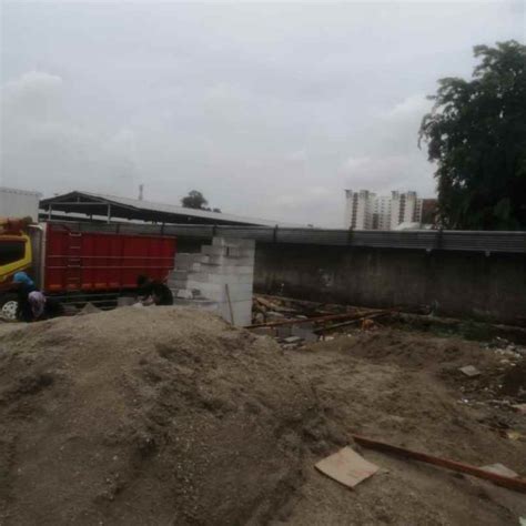 Rumah Baru Dalam Cluster Unit Di Pondok Bambu