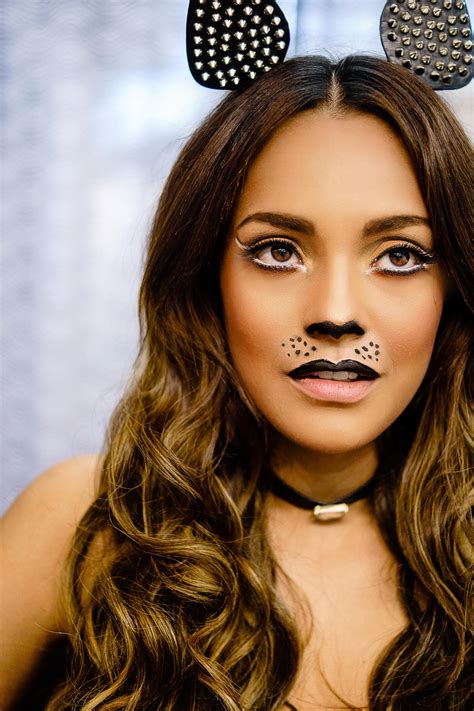 Cat Halloween Makeup Tutorial: The perfect makeup for a sexy costume