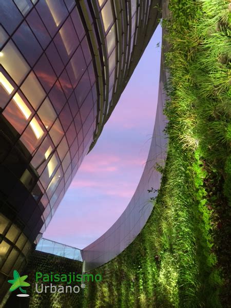 Jardines Verticales En Edificio Celebra En Uruguay Paisajismo Urbano