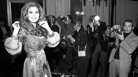 Hollywood Actress Raquel Welch Dead At Age 82 Obituaries News Al Jazeera