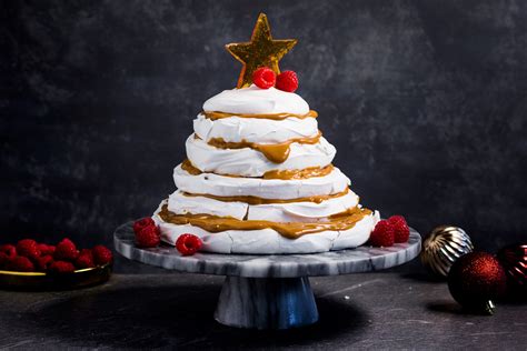 Pavlova Christmas Tree Recipe - Pick n Pay Fresh Living