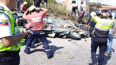 Accidente Entre Auto Y Tanquero En La Vía Piñas Portovelo Provocó La