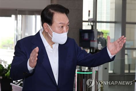 윤석열의 ‘이명박 특별사면 과연 공정한가