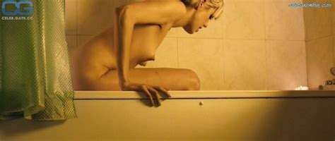 Agyness Deyn Nude Pictures Photos Playboy Naked Topless Fappening