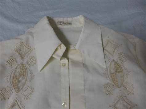 Vintage 1970s Tesoros Philippines Ivory Barong Tagalog Embroidered