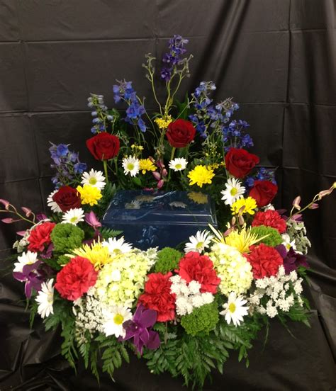 Blooming Rememberance By Ice House Flowers