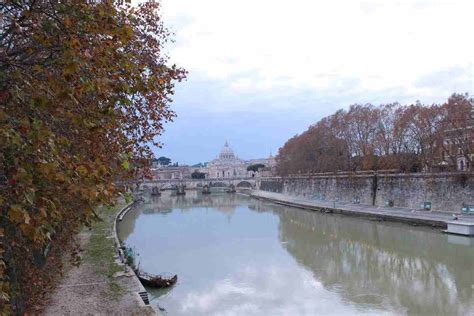 Tevere Le Banchine Sono In Pessime Condizioni L Attore Gassmann Punta