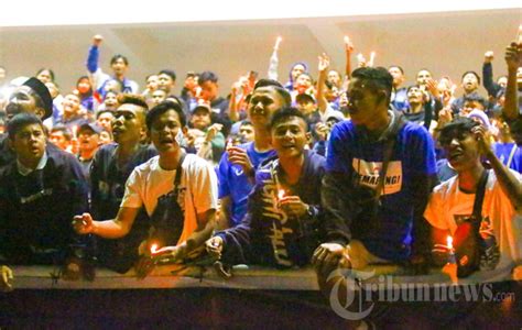 Aksi Solidaritas Suporter PSIS Untuk Arema FC Foto 2 1940405