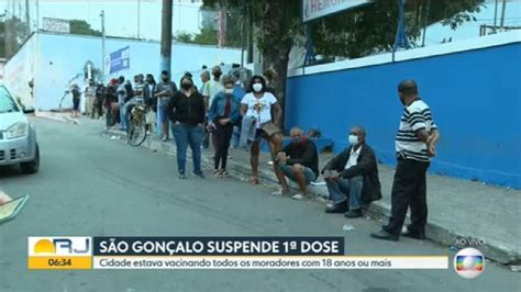 São Gonçalo suspende aplicação da primeira dose de vacina contra a