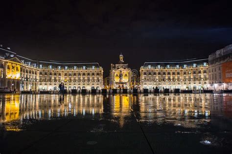 Place De La Bourse Miroir D Eau Editorial Photo - Image of effects ...