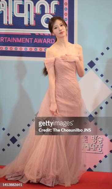 Joo Singer Photos And Premium High Res Pictures Getty Images