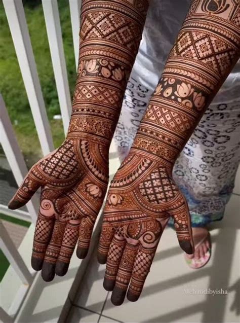 Beautiful Karwa Chauth Mehndi Designs To Adorn Your Hands Mehndi