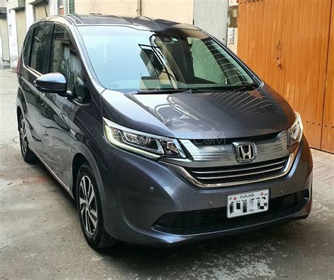 Honda Freed Hybrid G Honda Sensing For Sale In Lahore Pakwheels