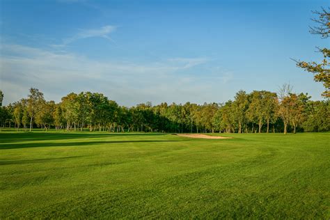 MGC-1.2-1st-Mid-Fairway.jpg