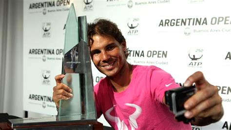 Campeão em Buenos Aires Nadal volta à 3ª posição do ranking Placar