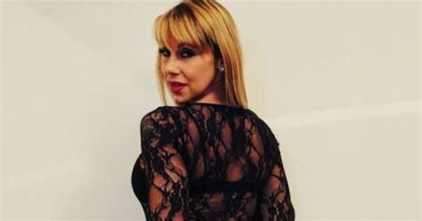 Mónica Farro incendió Instagram con fotos hot que se saca cuando está solita y aburrida Vía País