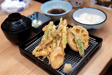 Tempura | Origins, Definition, Uses, & Types | Britannica