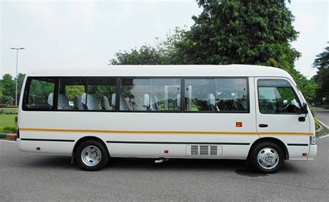 10 Seater Toyota Minibus Hire Delhi Toyota Mini Bus Rental Service