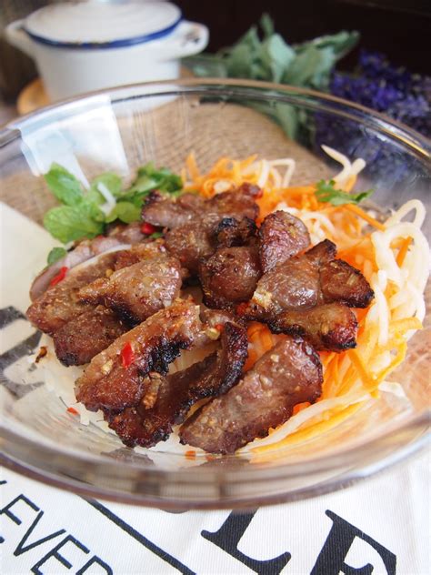 Super Yummy Bun Thit Nuong Vietnamese Grilled Pork Noodle Salad Recipe Spice N Pans