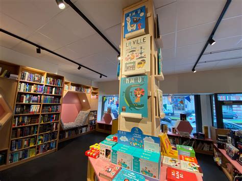 La nouvelle librairie Combo a ouvert ses portes colorées dans le centre