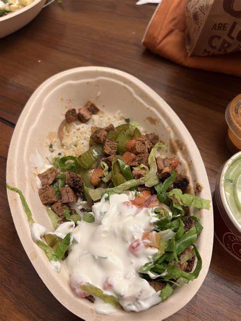 Rate my trash Ass bowl : r/Chipotle
