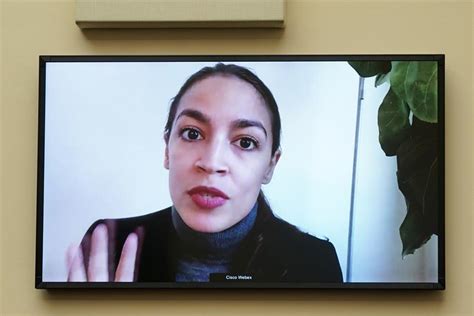 La Congresista Demócrata Ocasio Cortez Revela Que Fue Agredida