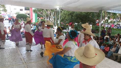 Traje Zoque Mestizo Mestizo Trajes Tradiciones