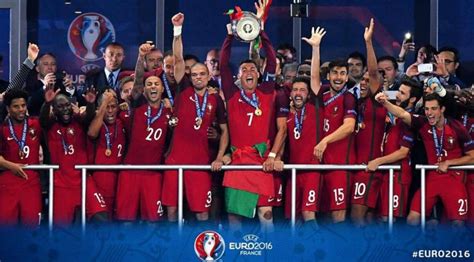 Euro 2016 France Portugal Cristiano Ronaldo Fête La Victoire Sur