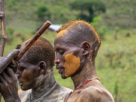 Africa Visual Tribes Menit Tribe