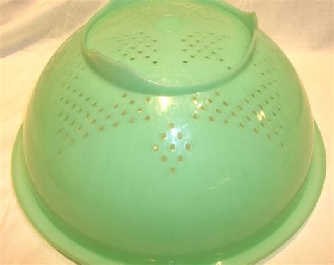 Vintage Tupperware Jadeite Green Colander Lettuce Veggies Pasta