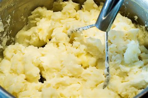 Pioneer Woman Mashed Potatoes Recipe - Food Fanatic