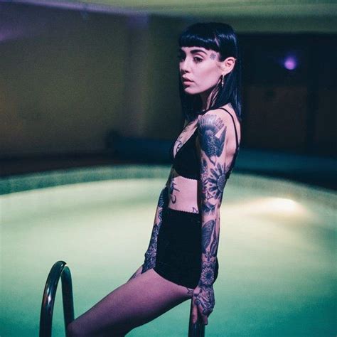 Hot Sexy Hannah Snowdon Bikini Pics