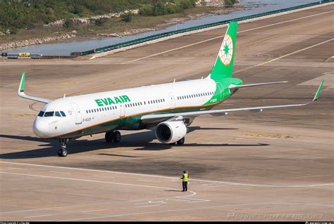 B 16209 EVA Air Airbus A321 211 WL Photo By Li Fwu Mei ID 1374701