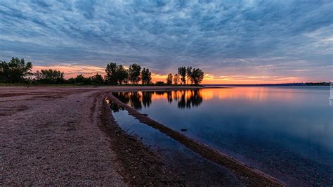 Chmury I Kolorowe Niebo Nad Jeziorem Chatfield Lake